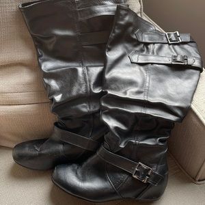 Wide calf knee-high boots. EUC